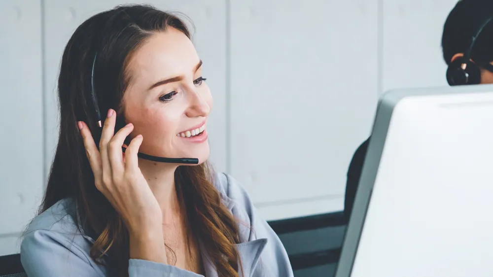 How a Professional Answering Service Keeps Your Business Connected