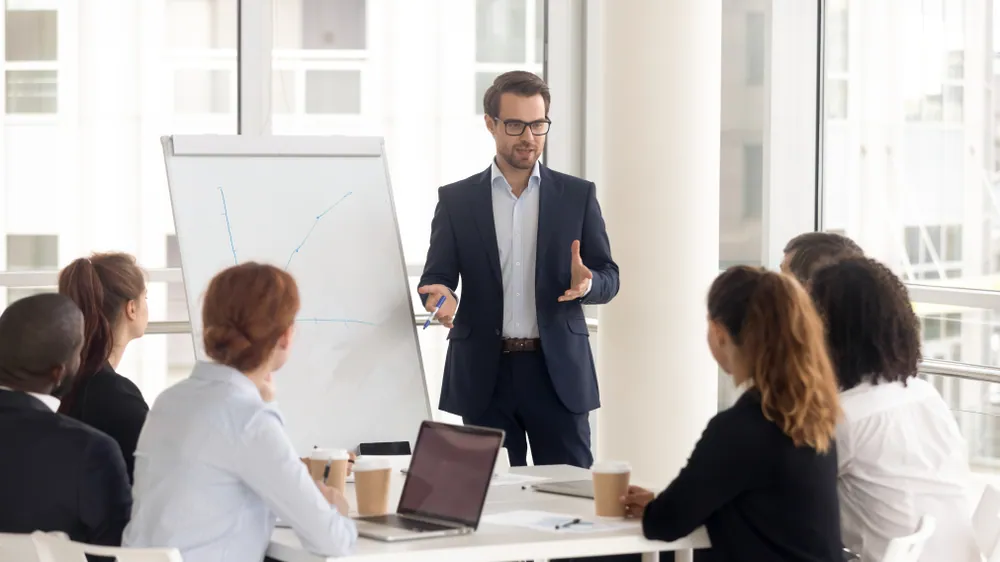 How Coworking Operators Can Succeed with a Management Consulting Firm